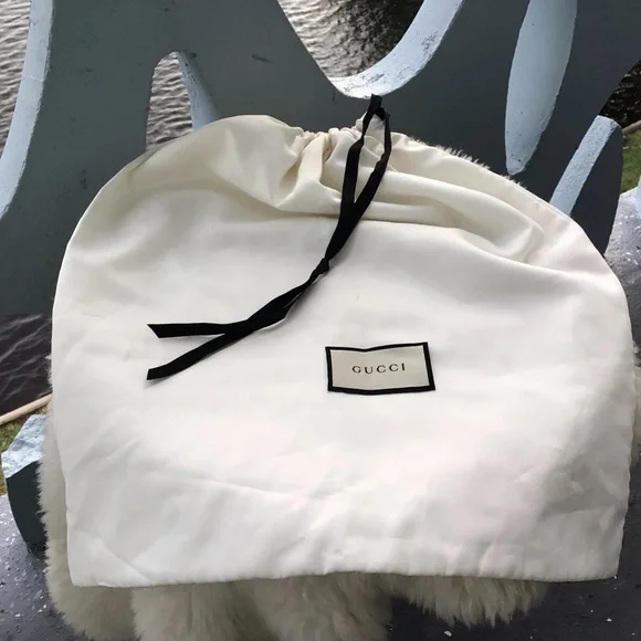 Authentic Gucci Large White Cloth Drawstring Dustbag - Picture 3 of 7